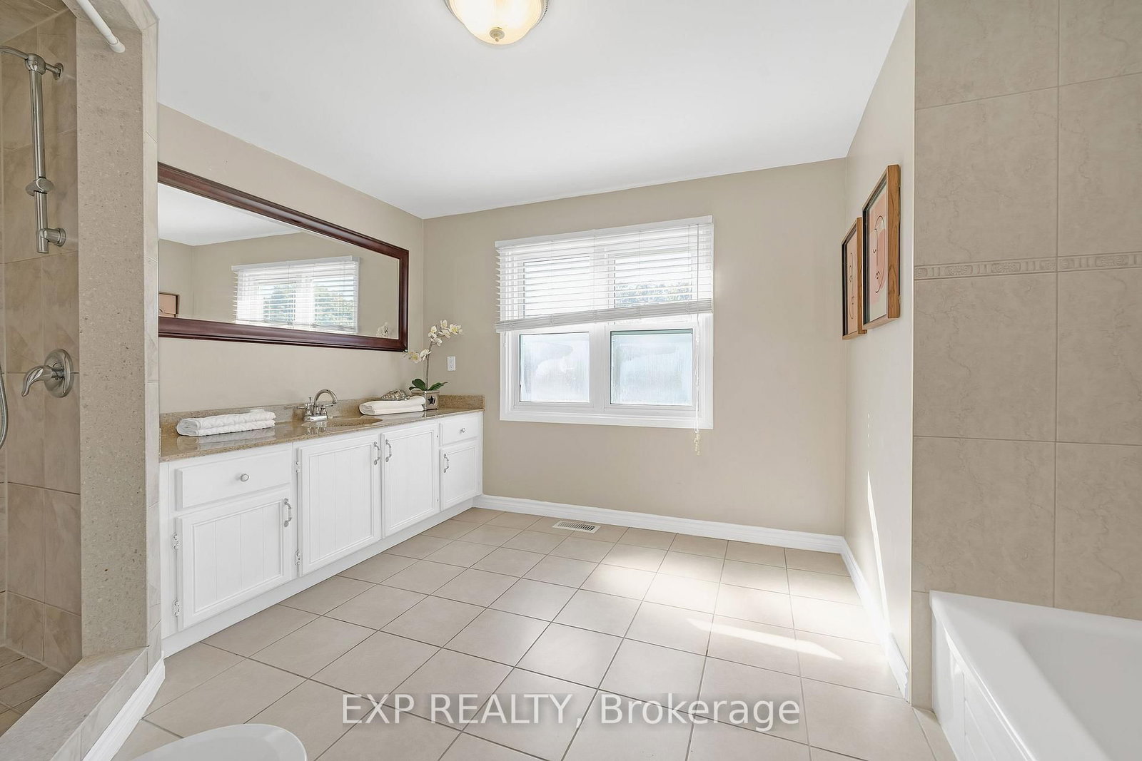 955 Snowbird Street • Oshawa, ON photo 33