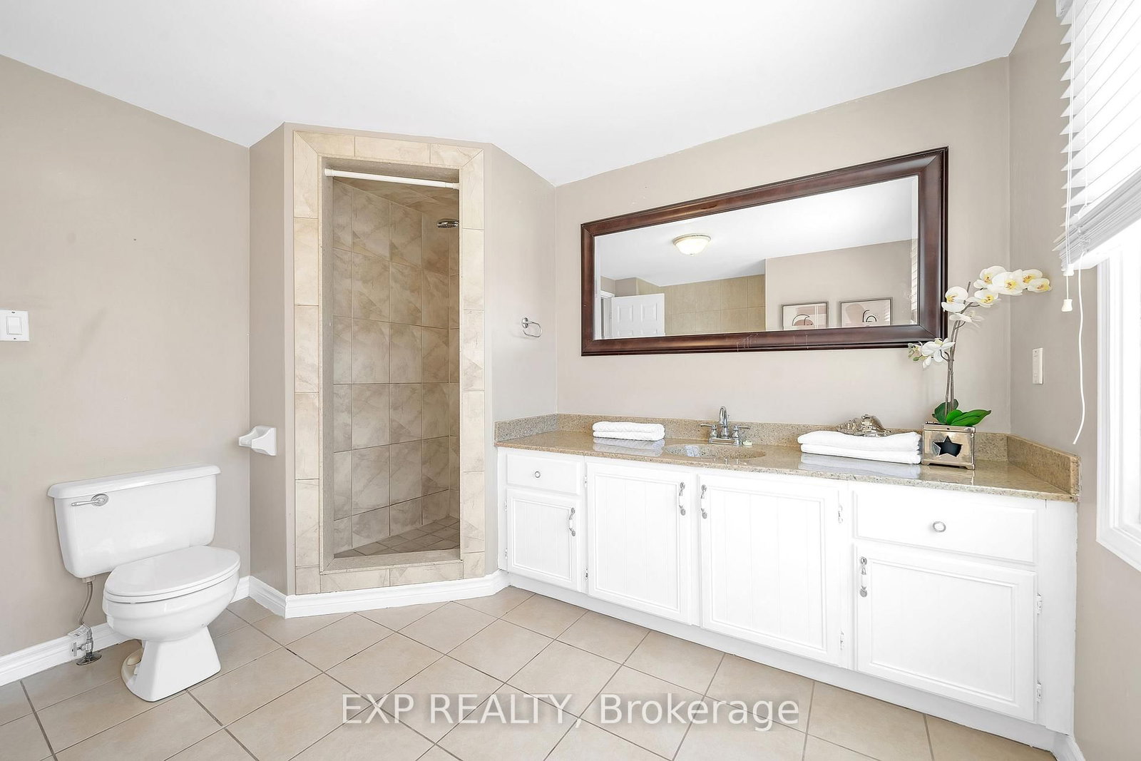 955 Snowbird Street • Oshawa, ON photo 34