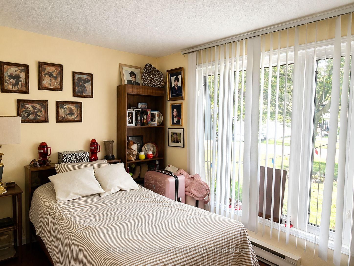 17 Pineridge Crescent • Clarington, ON photo 10