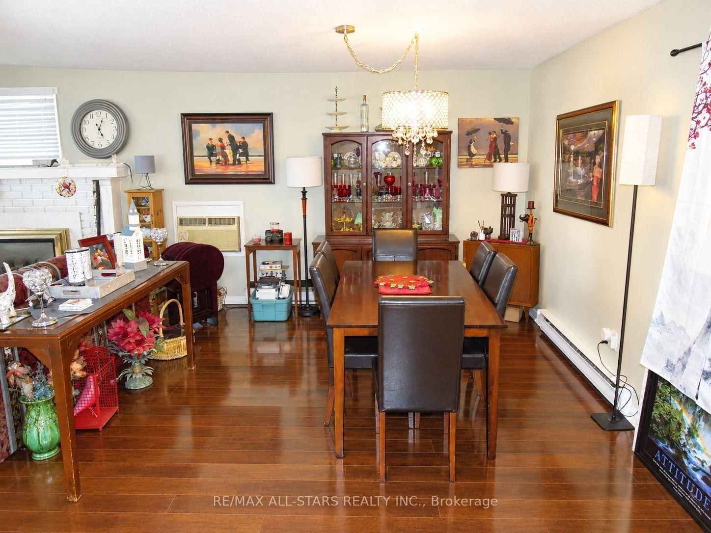 17 Pineridge Crescent • Clarington, ON photo 3