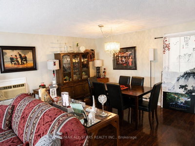 17 Pineridge Crescent • Clarington, ON photo 4