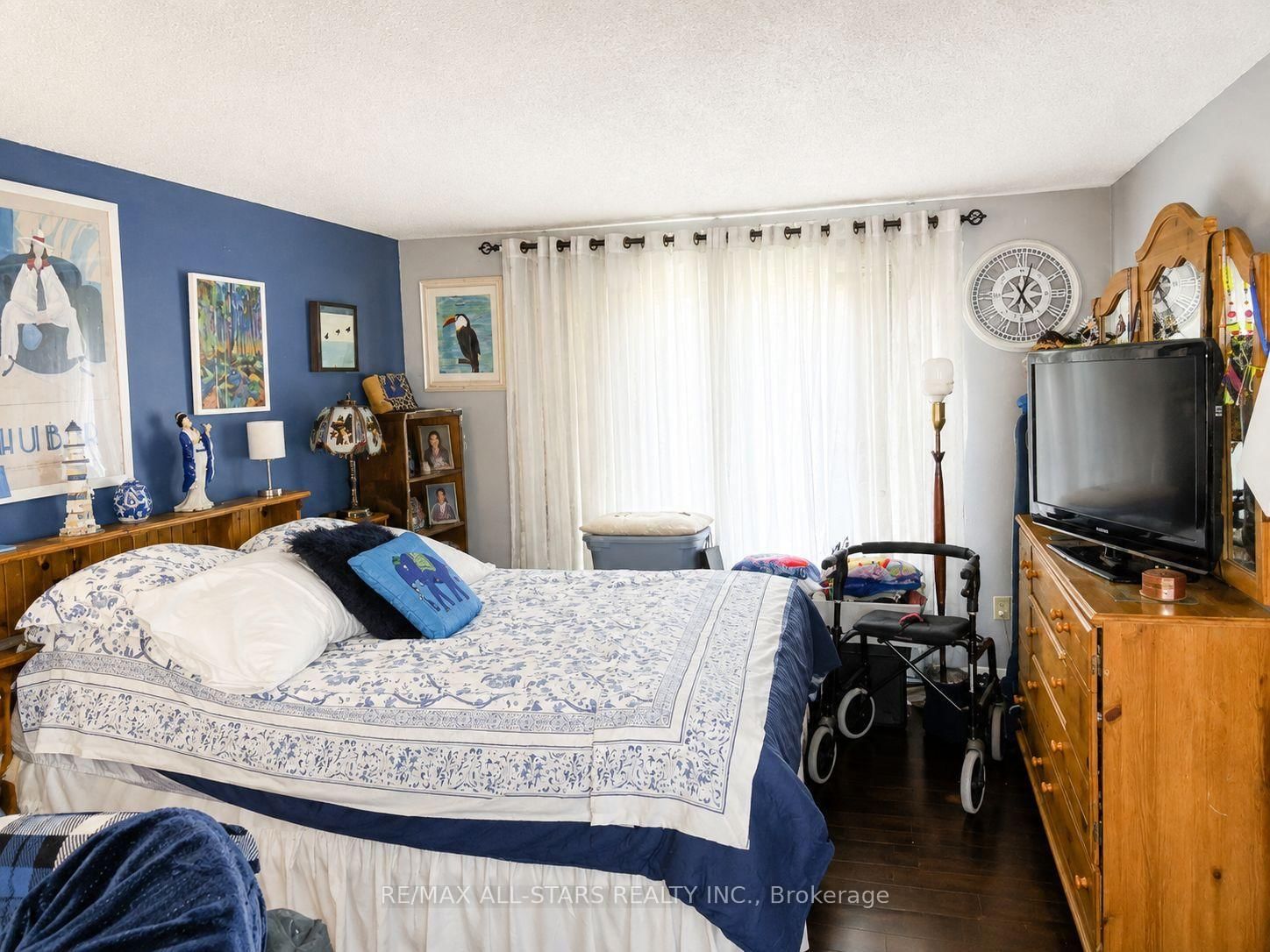 17 Pineridge Crescent • Clarington, ON photo 8