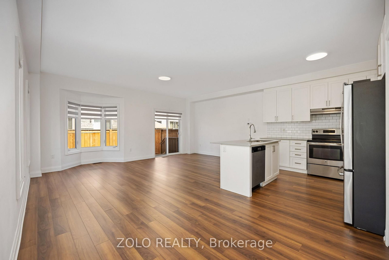 37 Prospect Way • Whitby, ON photo 8
