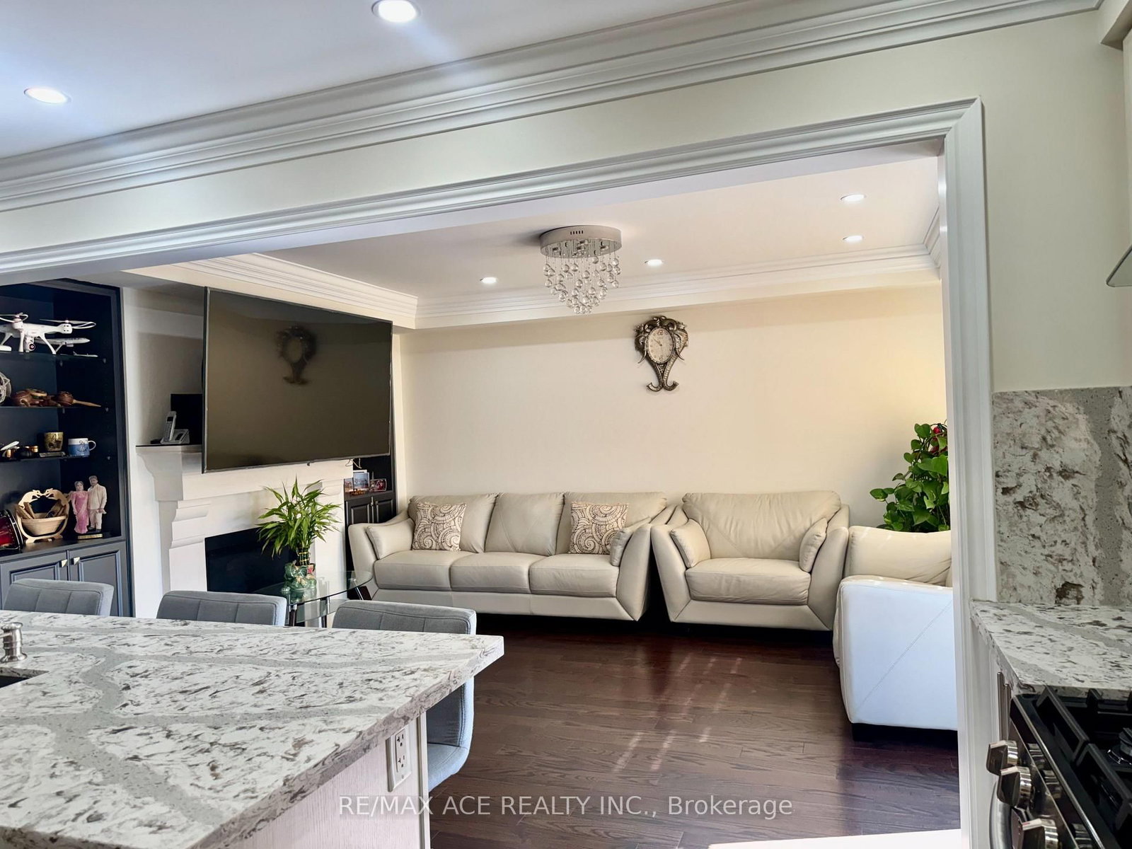 1011 Cameo Street • Pickering, ON photo 11