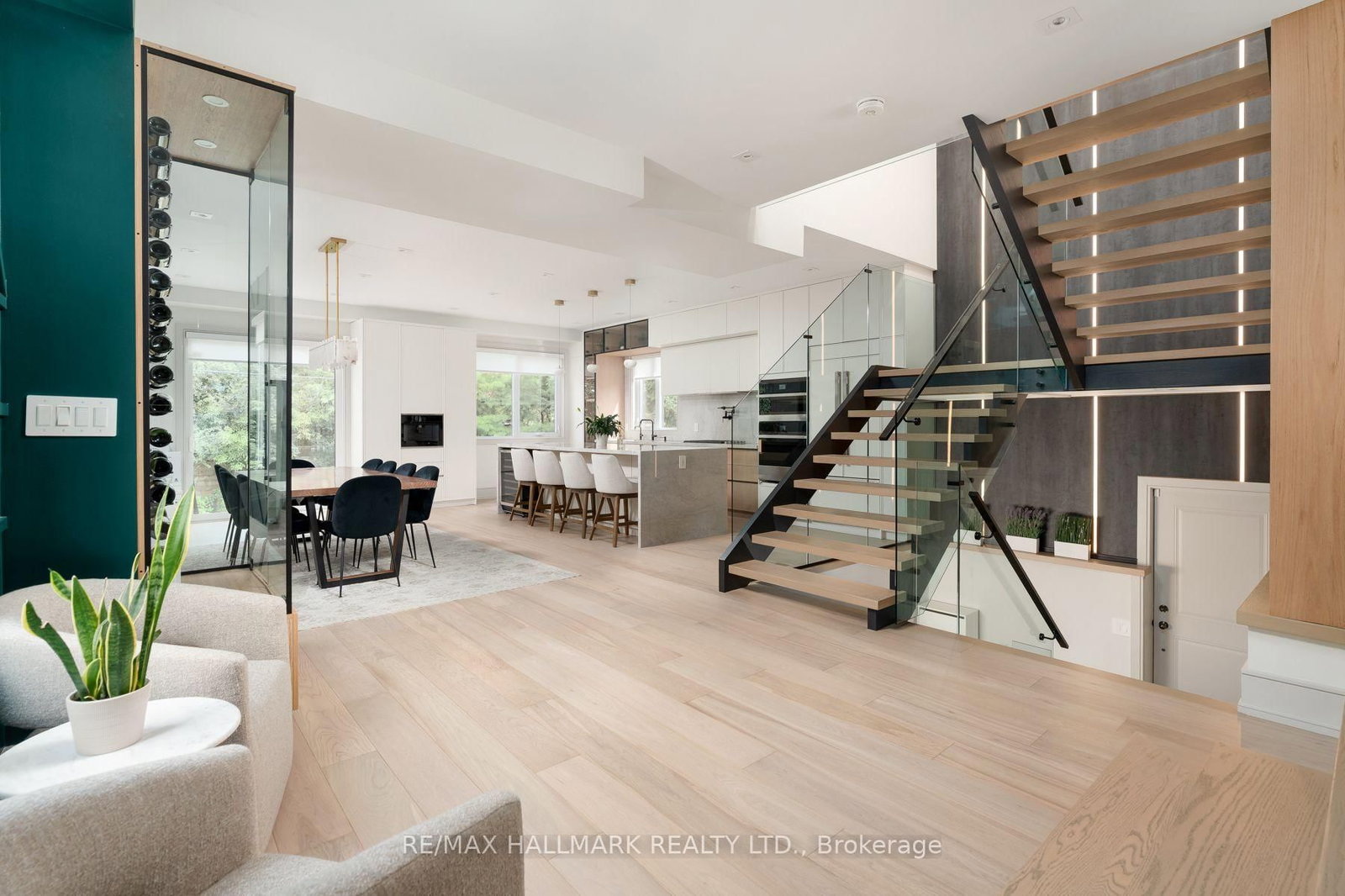 63 Northridge Avenue • Toronto, ON photo 6