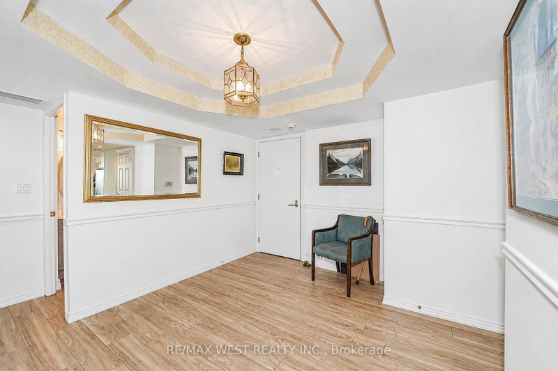 305 - 700 Wilson Road N