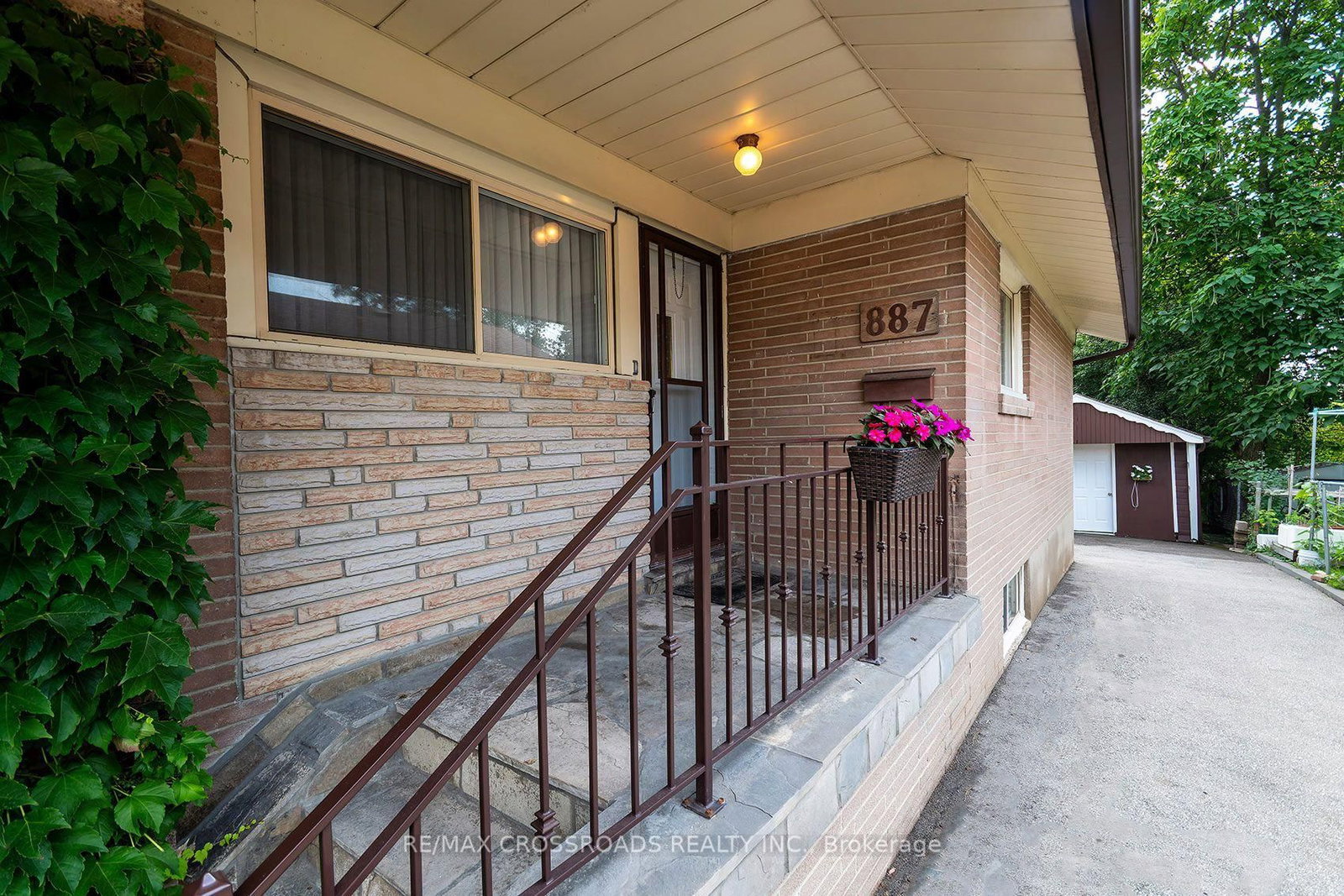 887 Brimorton Drive • Toronto, ON photo 4