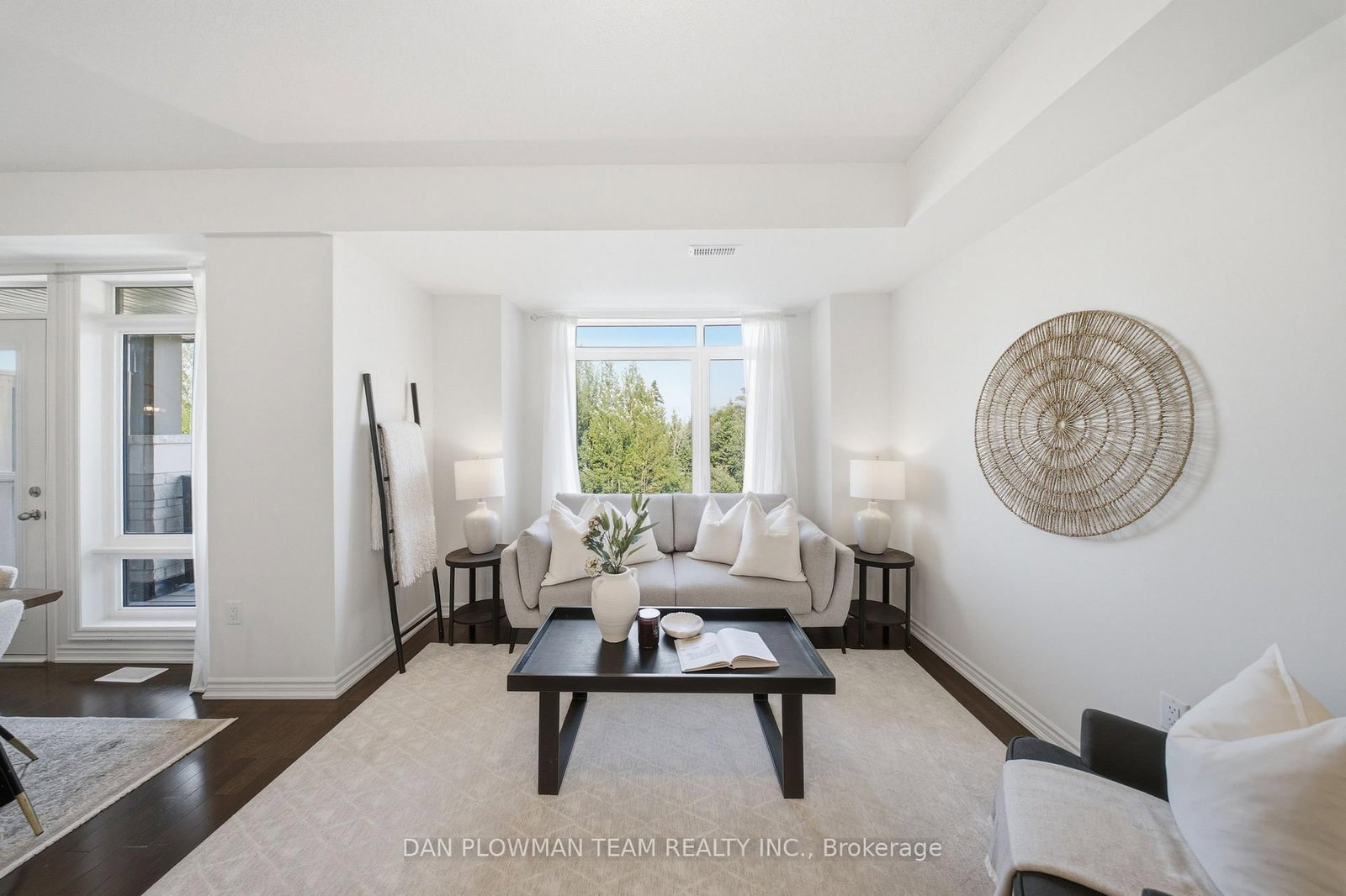 484 Salem Road S • Ajax, ON photo 8