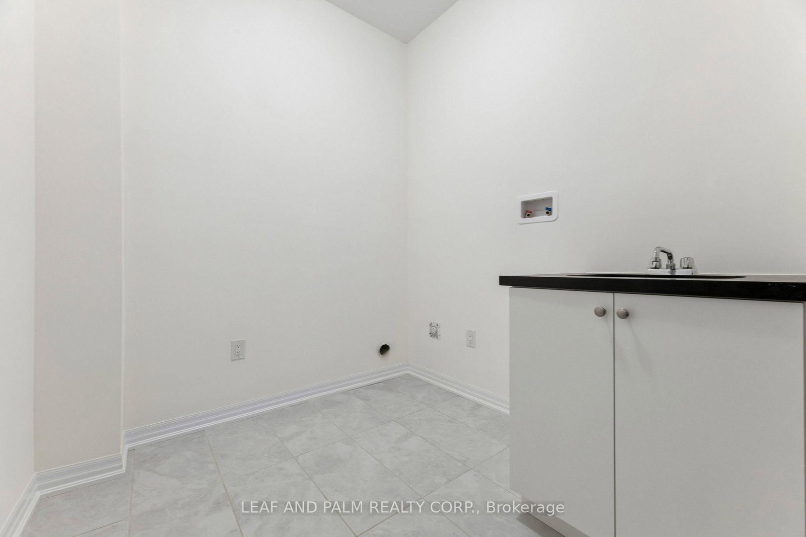 247 Flood Avenue • Clarington, ON photo 14