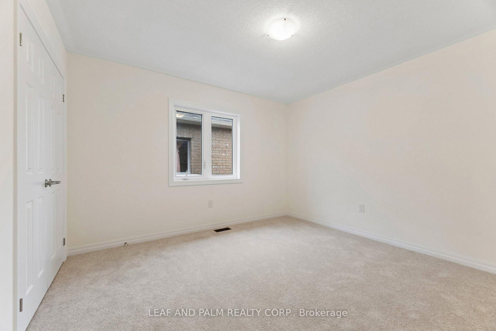 247 Flood Avenue • Clarington, ON photo 21