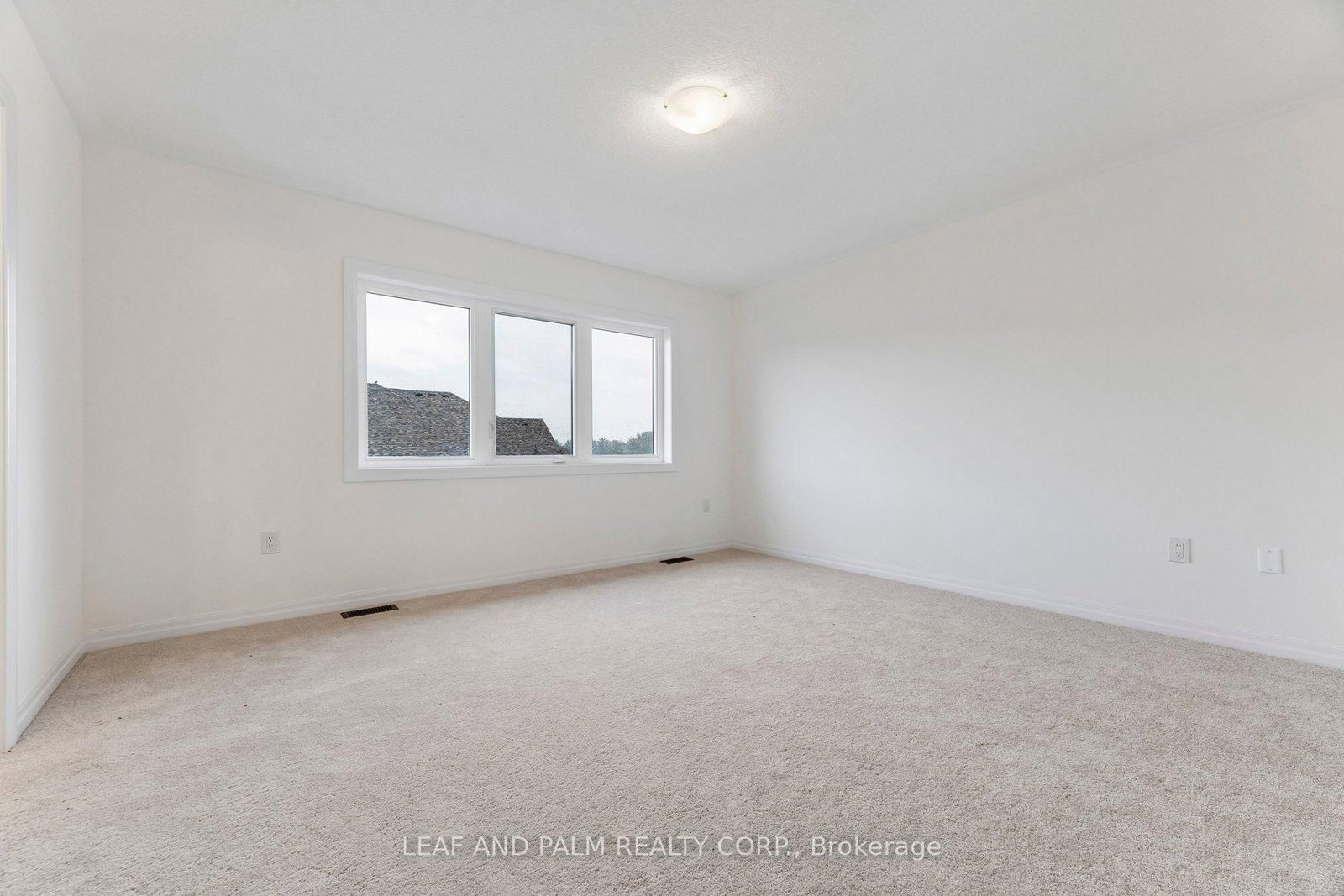 247 Flood Avenue • Clarington, ON photo 23