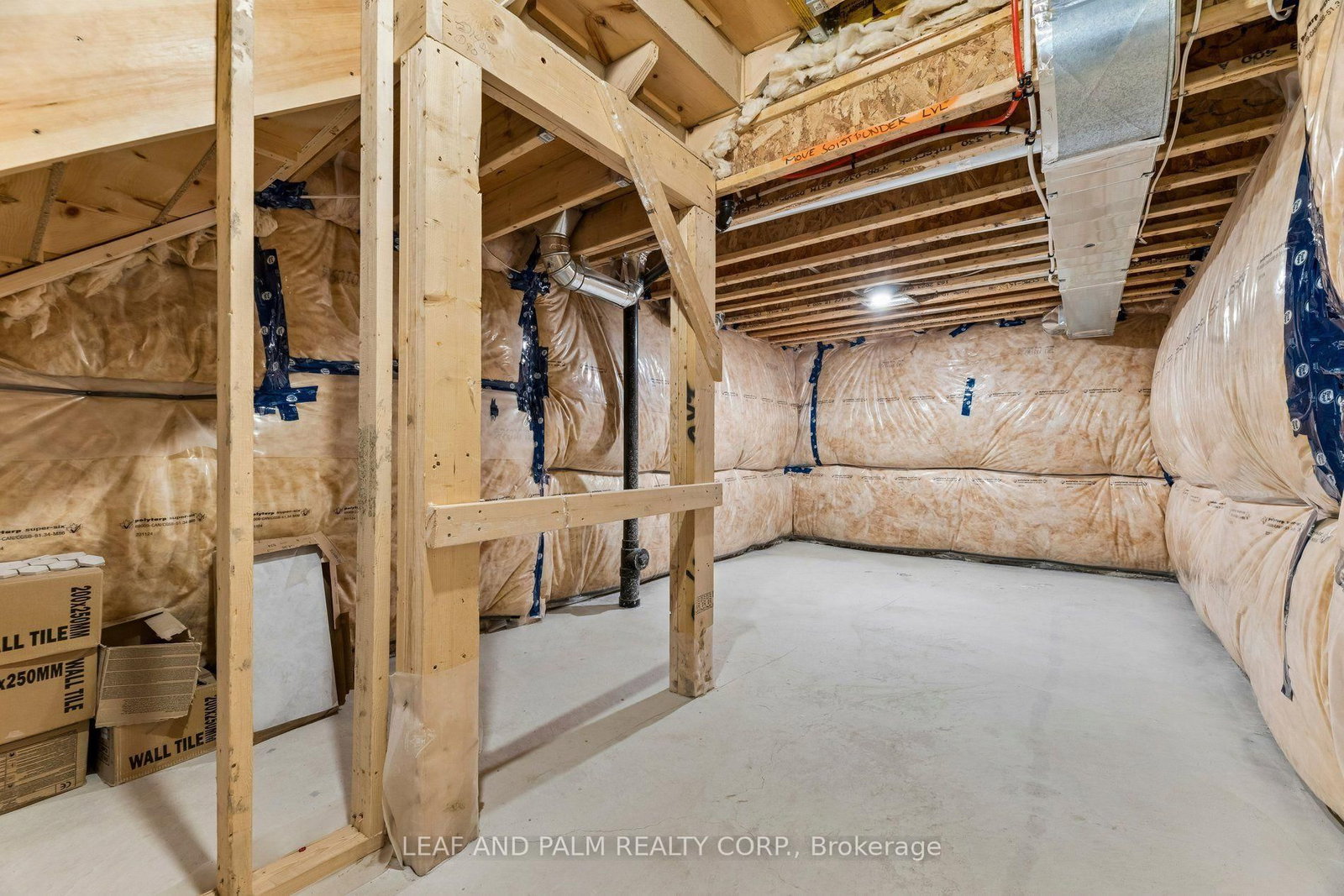 247 Flood Avenue • Clarington, ON photo 35