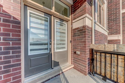 2815 Albatross Way • Pickering, ON photo 2
