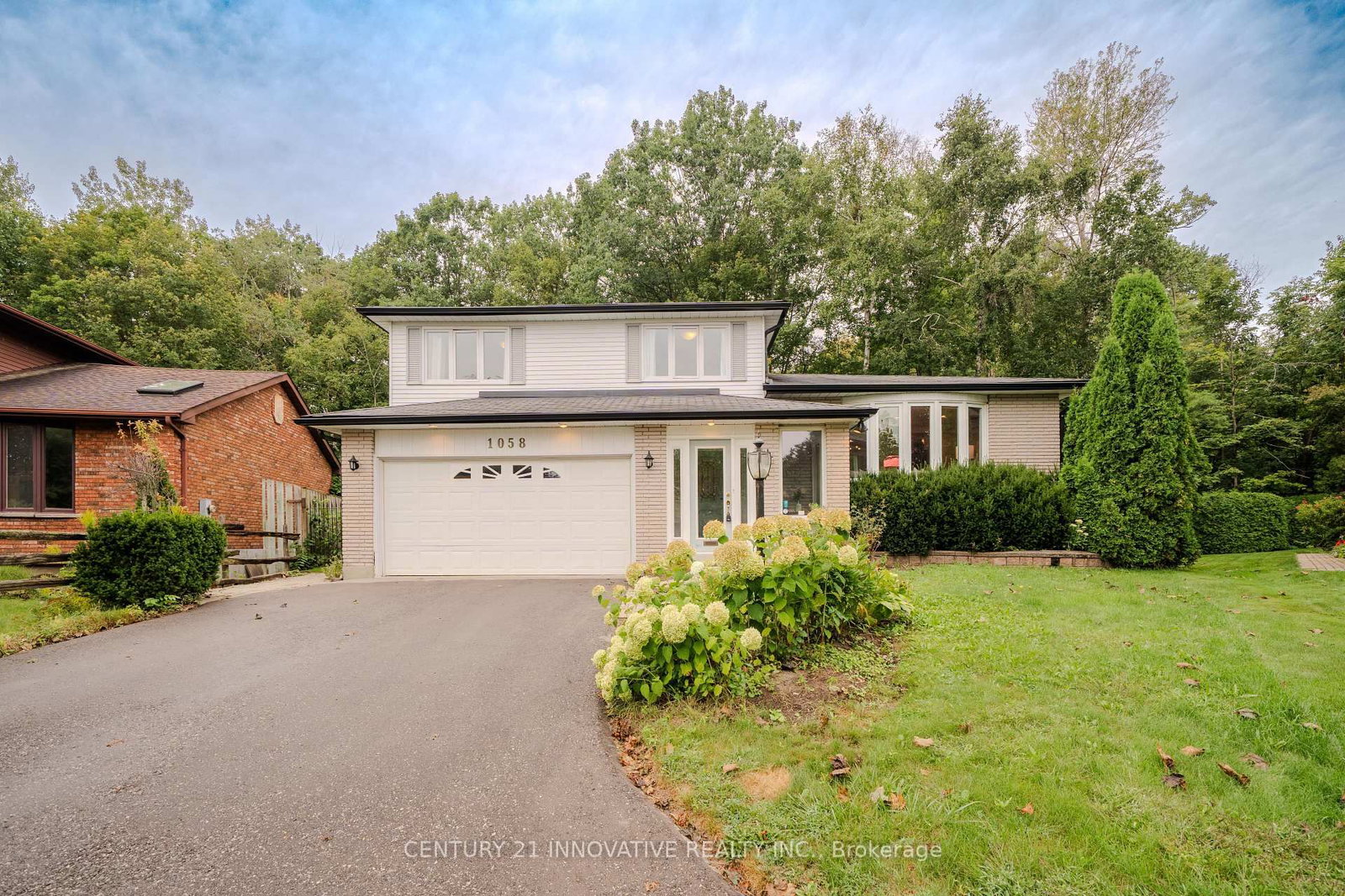 1058 Chelsea Court • Oshawa, ON photo 2