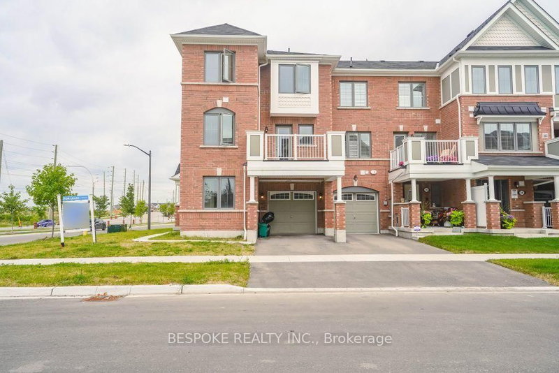 38 Goldeye Street E