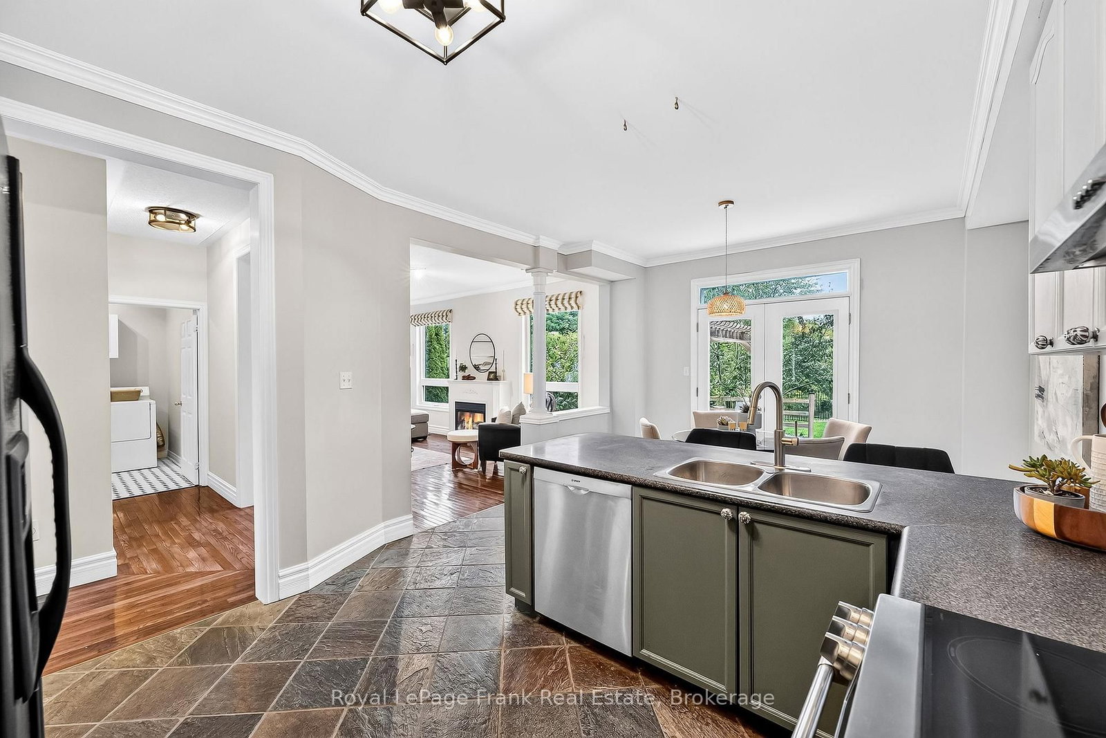 459 Victoria Street • Scugog, ON photo 11