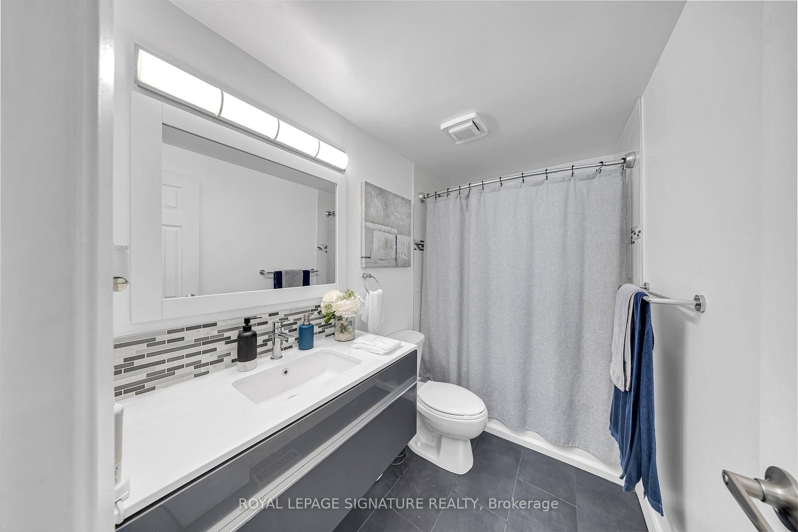 53 Banner Crescent • Ajax, ON photo 18
