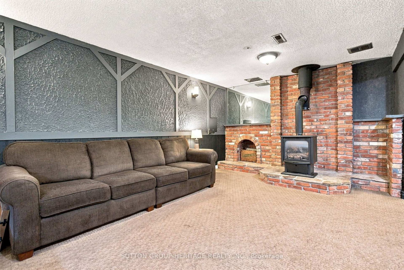 843 Carnation Court • Oshawa, ON photo 18