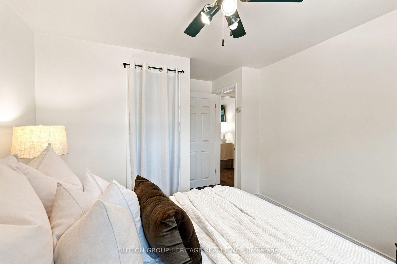 843 Carnation Court • Oshawa, ON photo 40