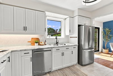 843 Carnation Court • Oshawa, ON photo 8