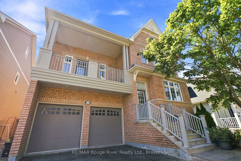 18 Rainbow Crescent