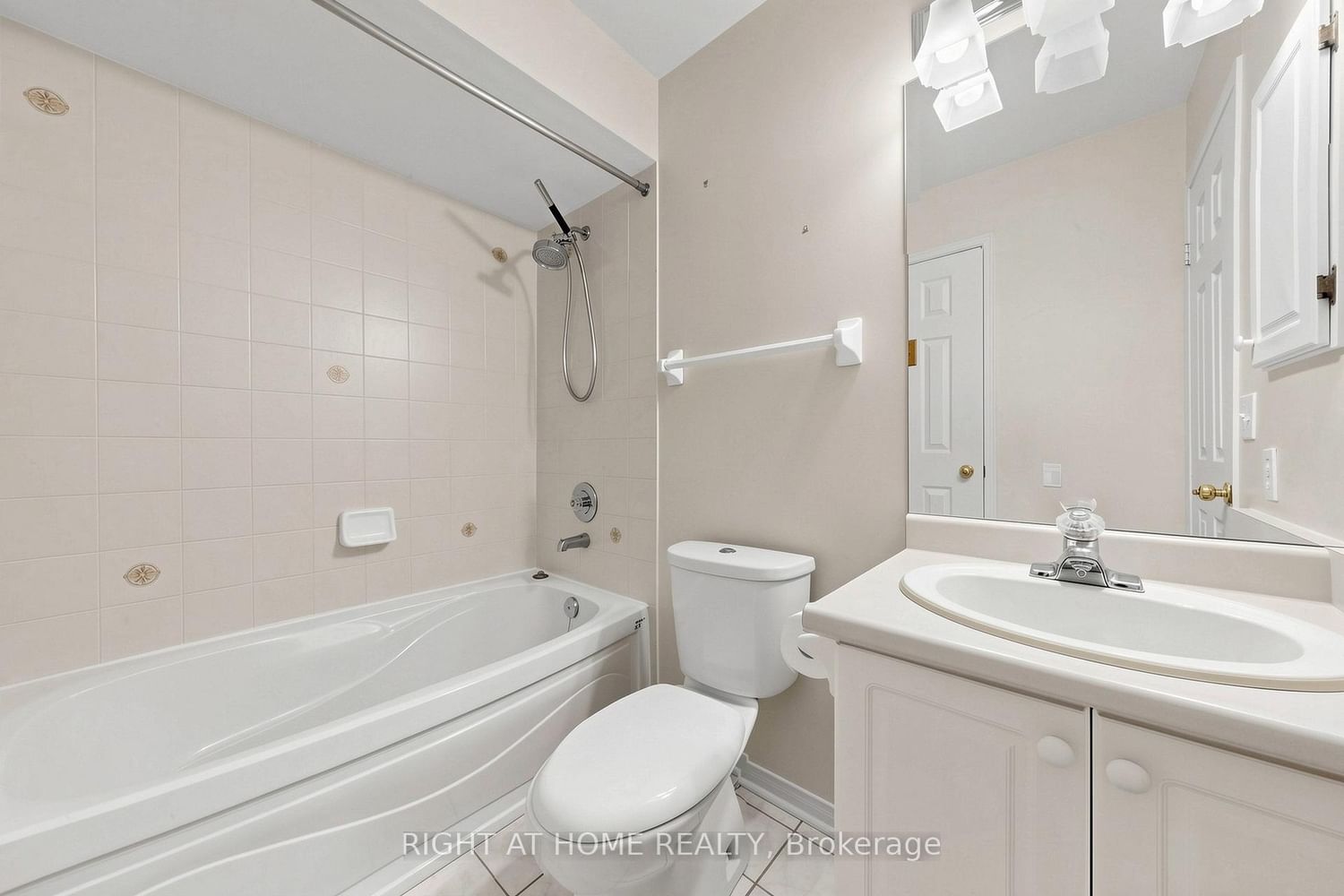 83 Mondeo Drive • #130 • Toronto, ON photo 18