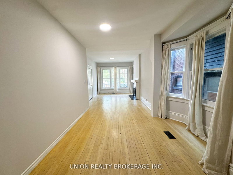 Main - 2471 Queen Street E