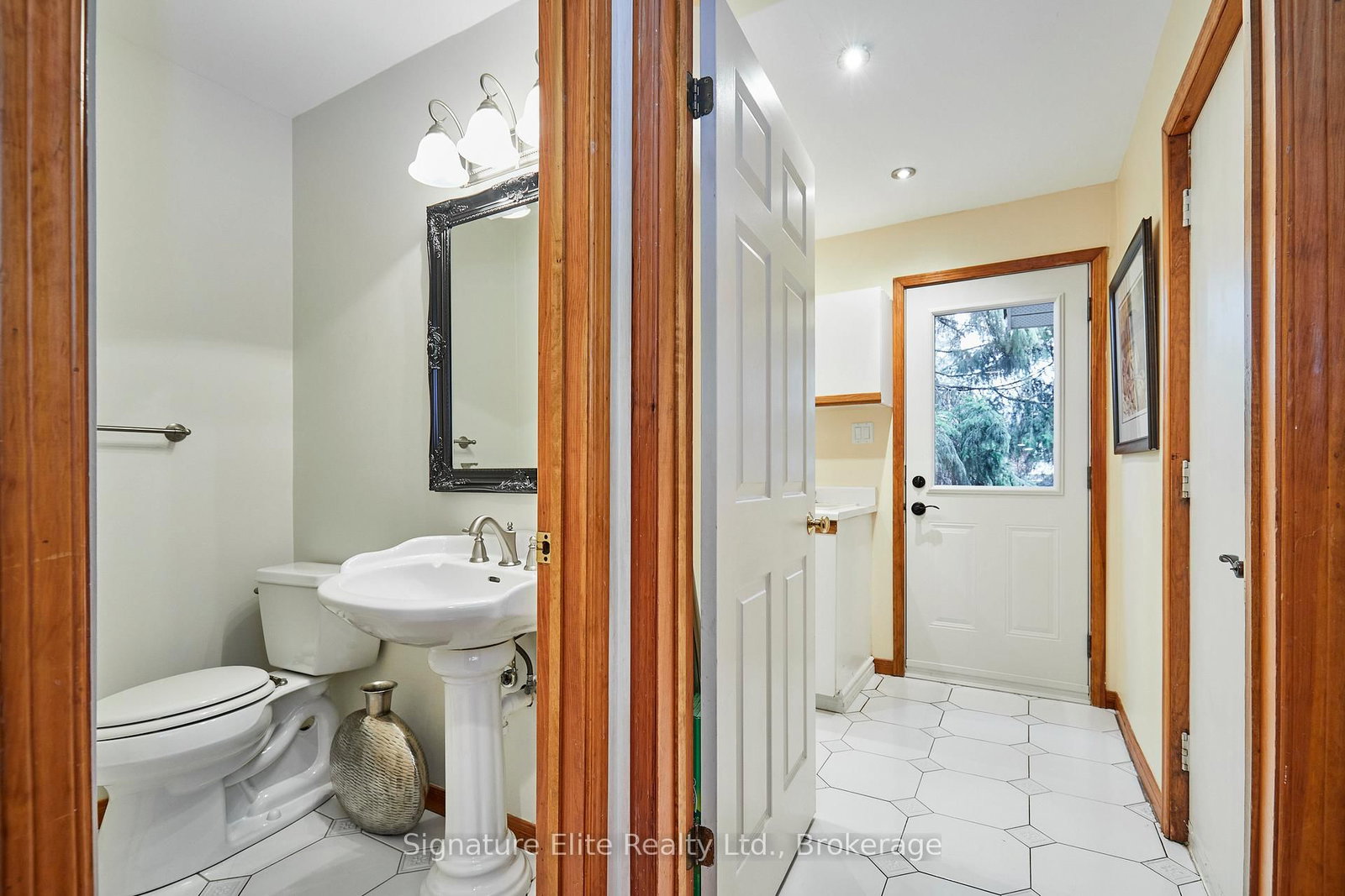 4 Camor Court • Toronto, ON photo 17