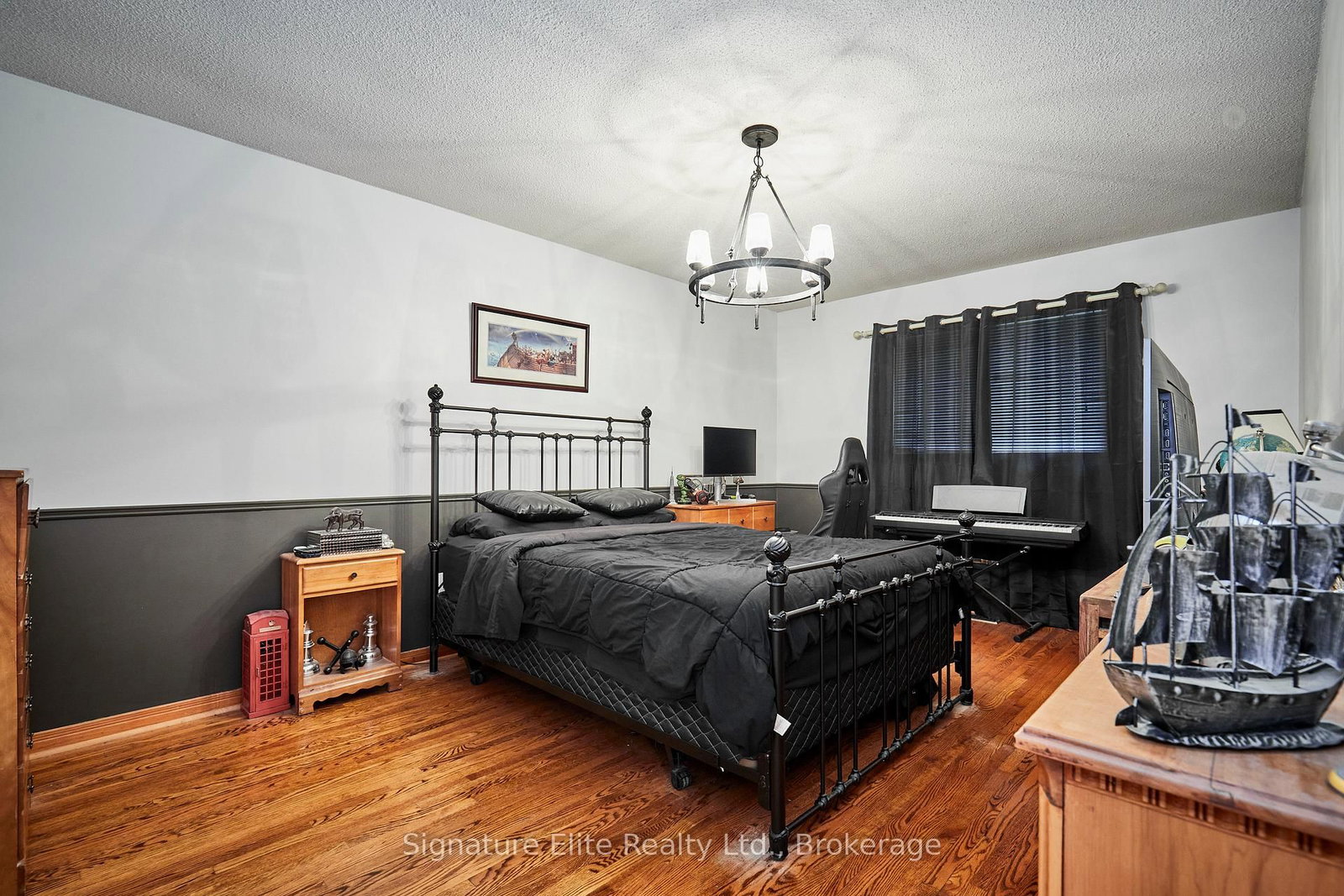 4 Camor Court • Toronto, ON photo 25