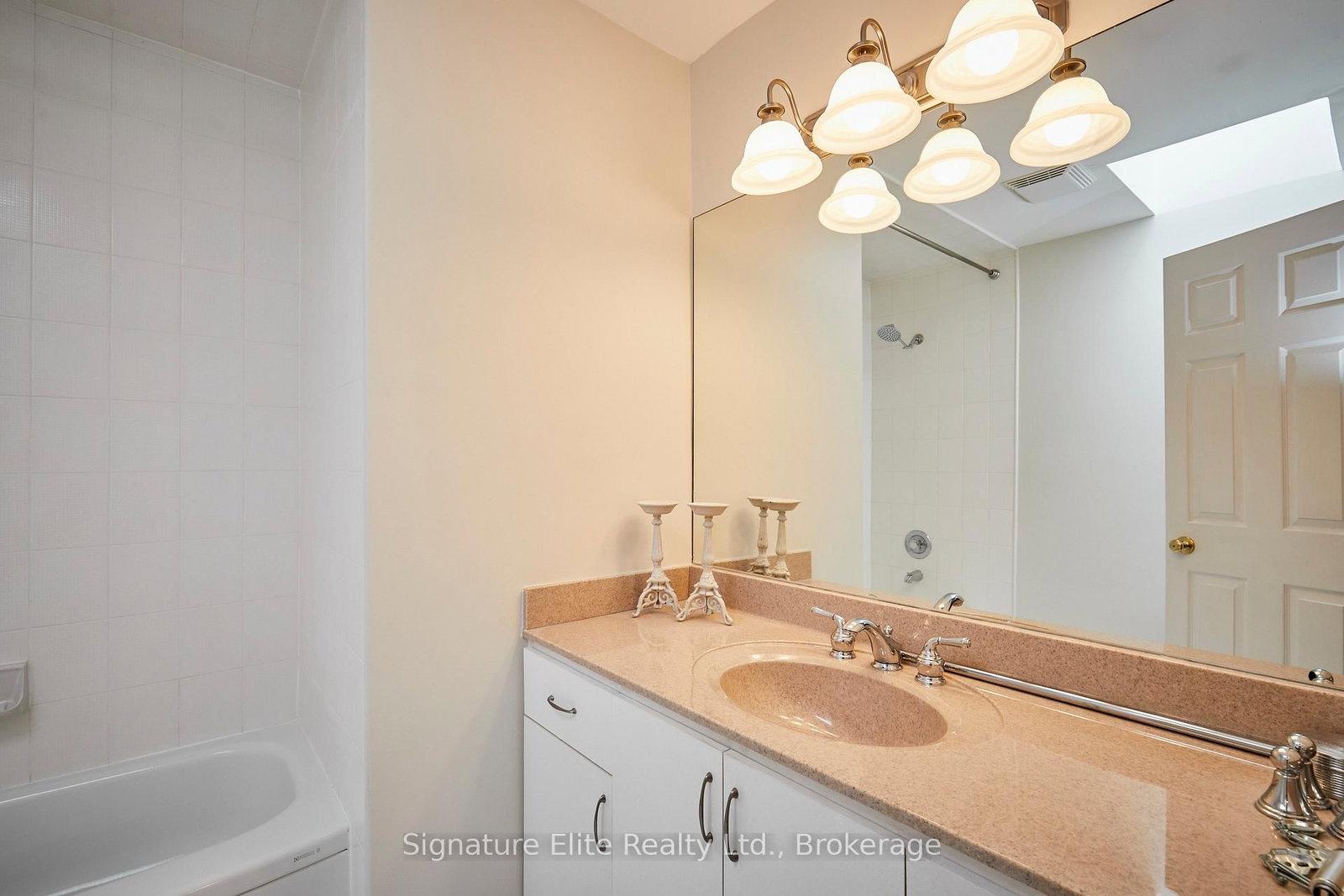 4 Camor Court • Toronto, ON photo 28