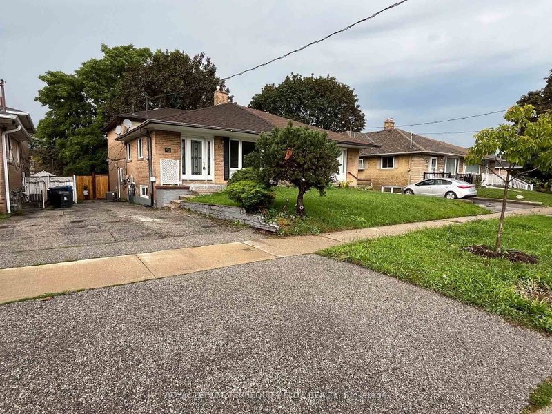Lwr - 40 Pender Crescent
