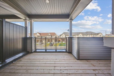 115 Air Dancer Crescent • Oshawa, ON photo 6