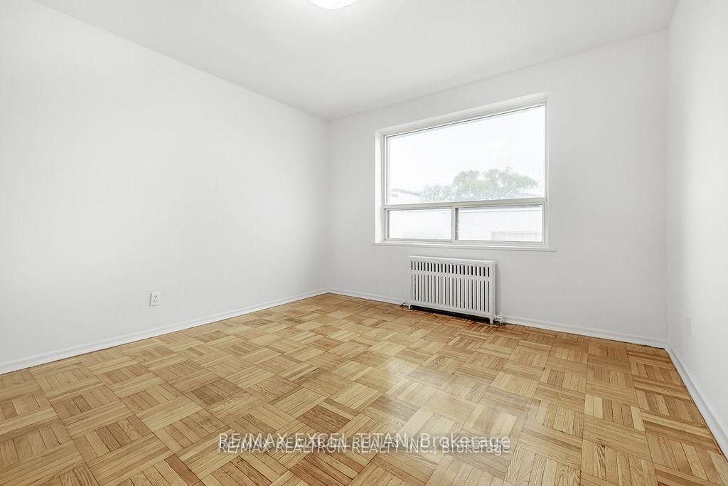 303 - 156 Kingston Road 5