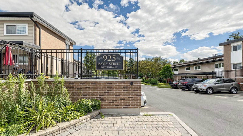 #16 925 Bayly Street, Pickering
