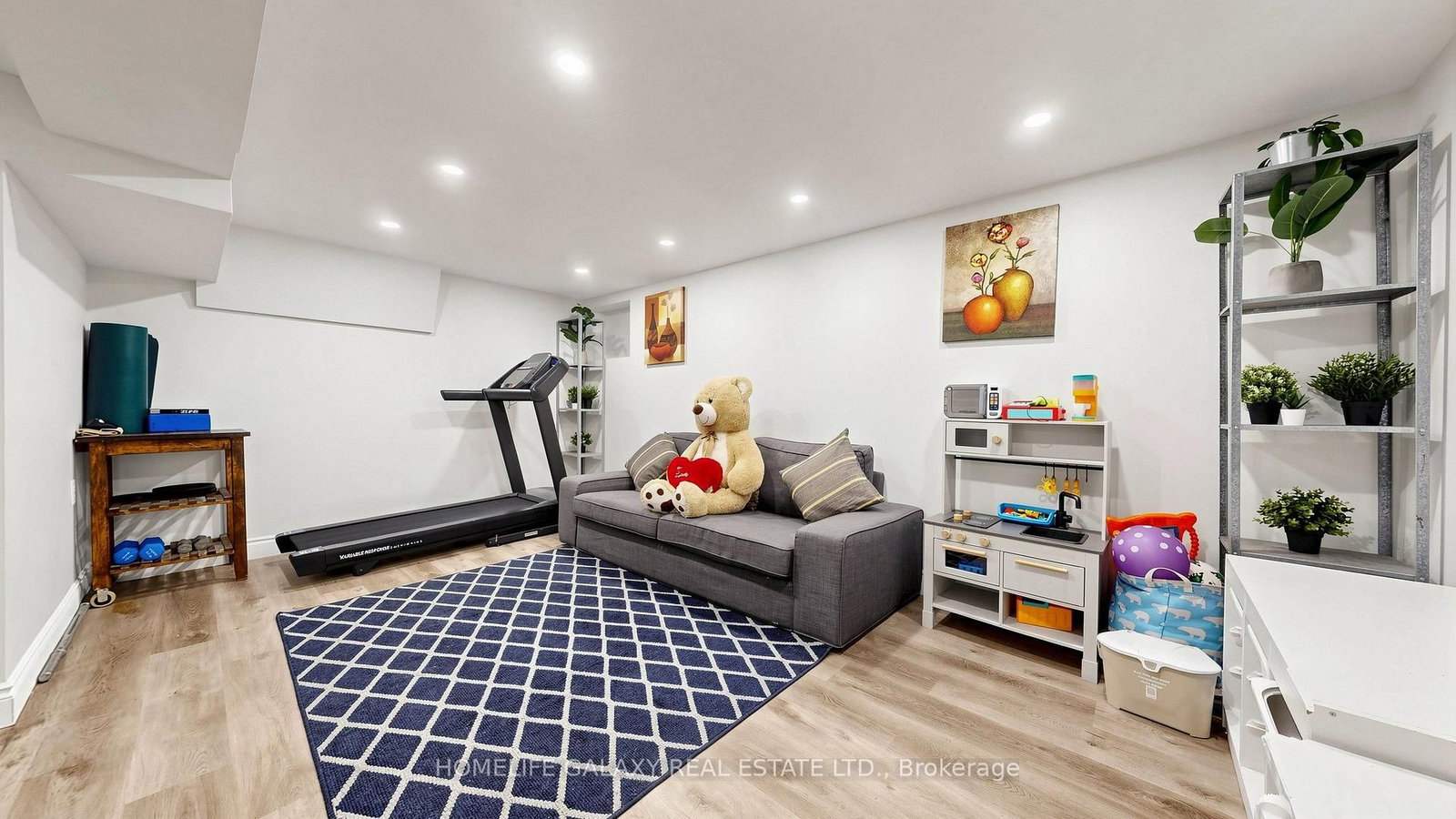 925 Bayly Street • #16 • Pickering, ON photo 35