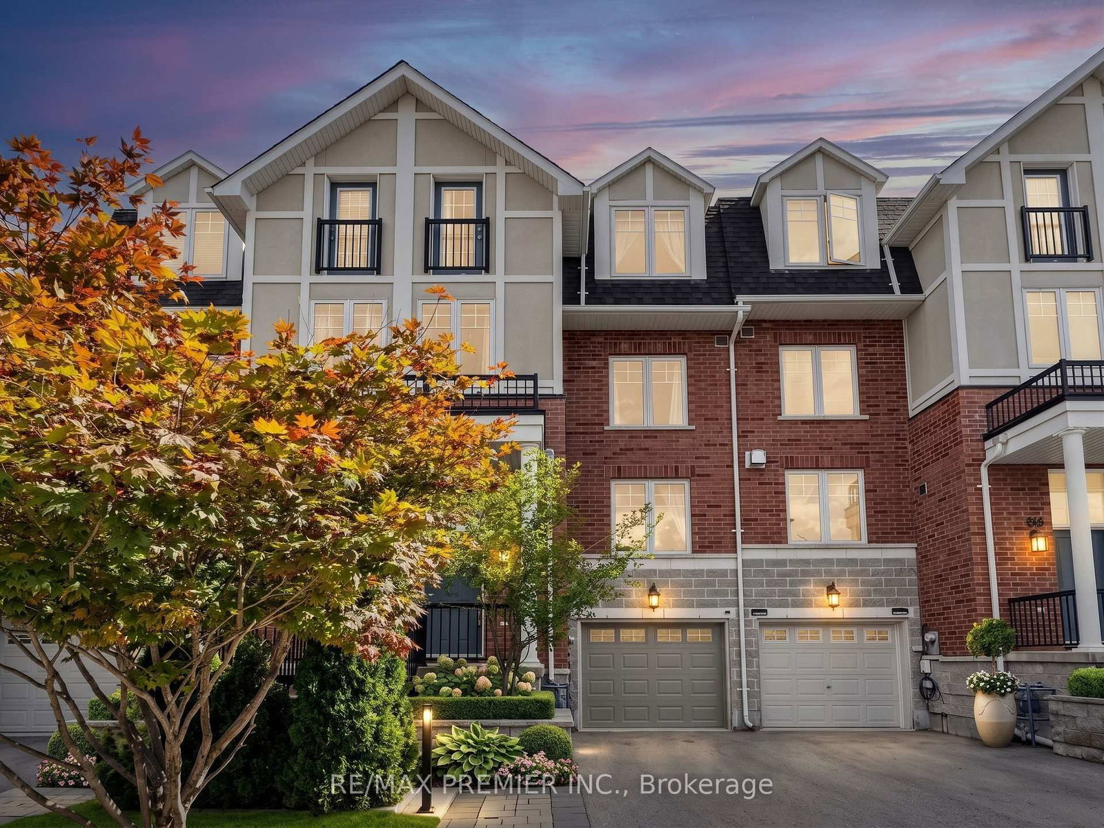 95 John Bell Crescent • Toronto, ON photo 2