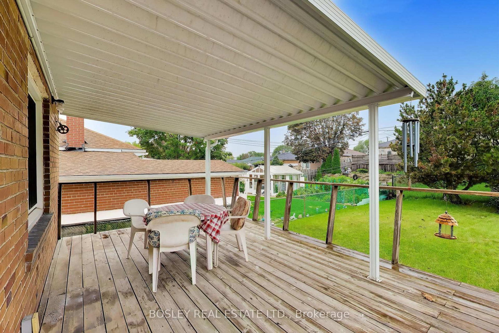 24 Tulip Drive • Toronto, ON photo 34