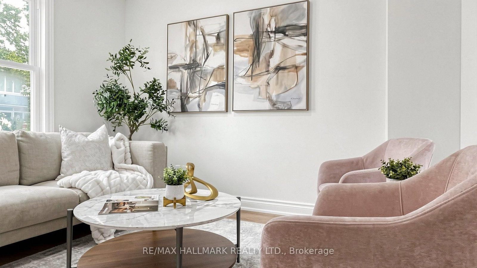 16 Queensdale Avenue • Toronto, ON photo 5