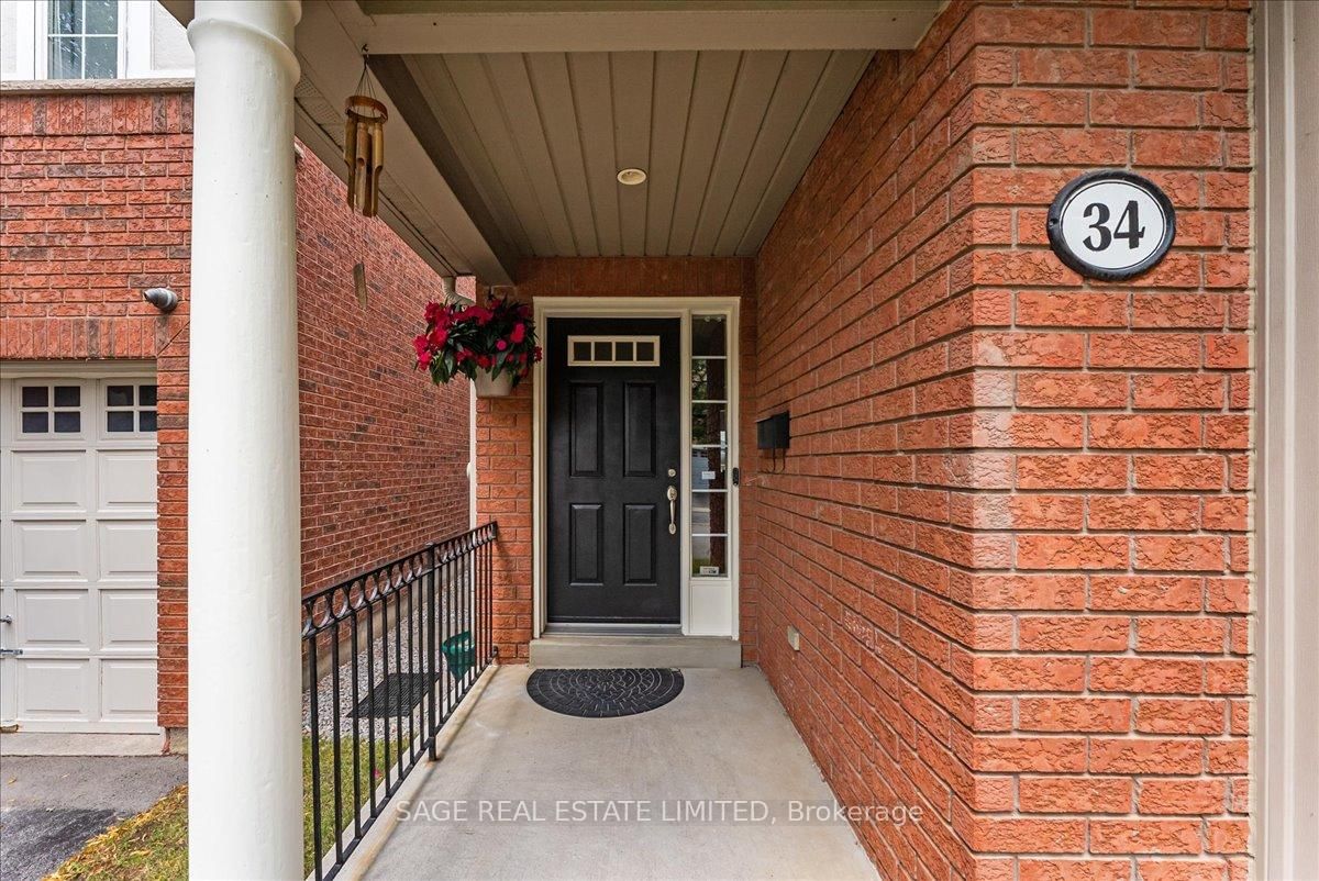 34 Mcsweeney Crescent • Ajax, ON photo 4
