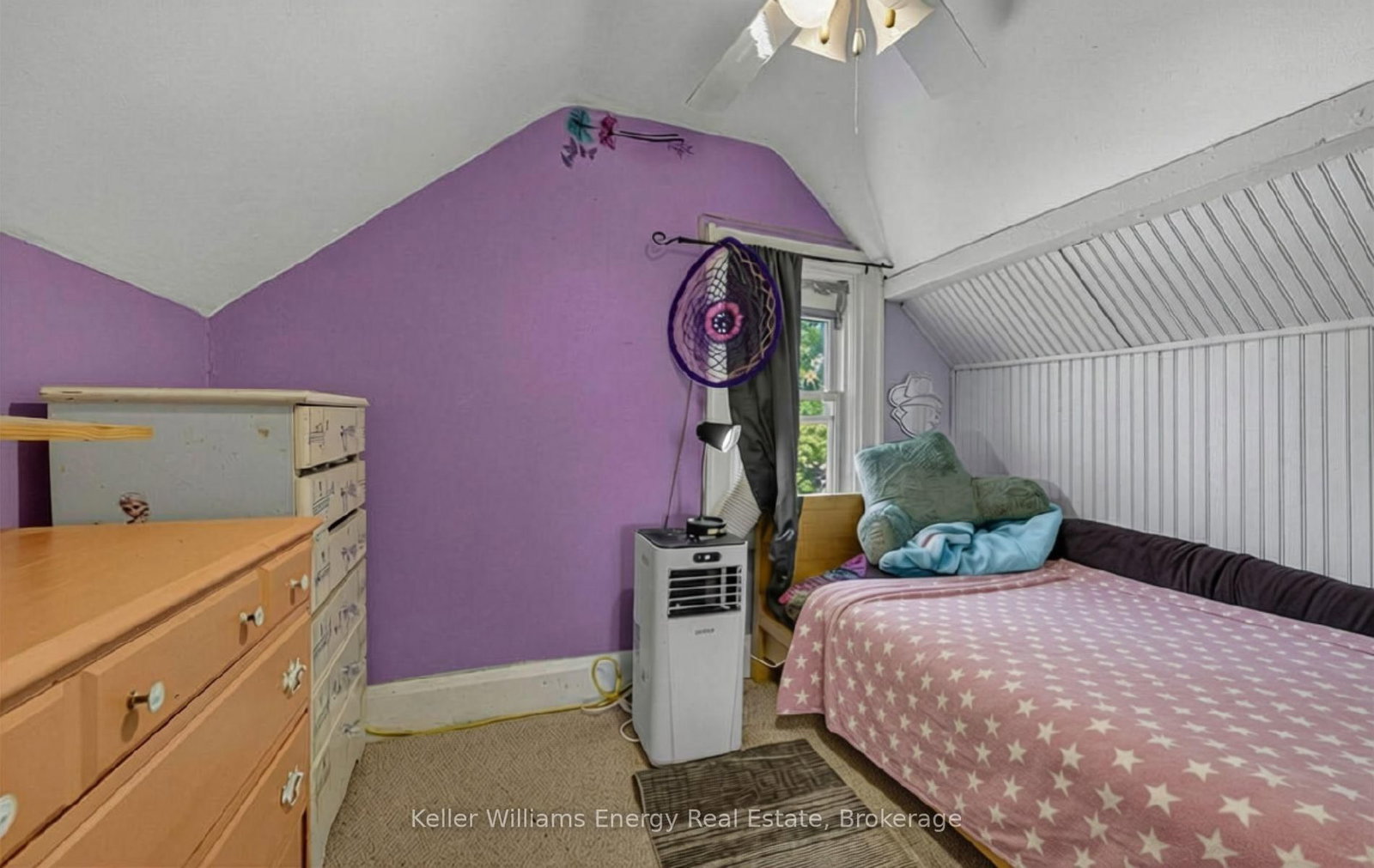 266 Division St, Oshawa, view 17