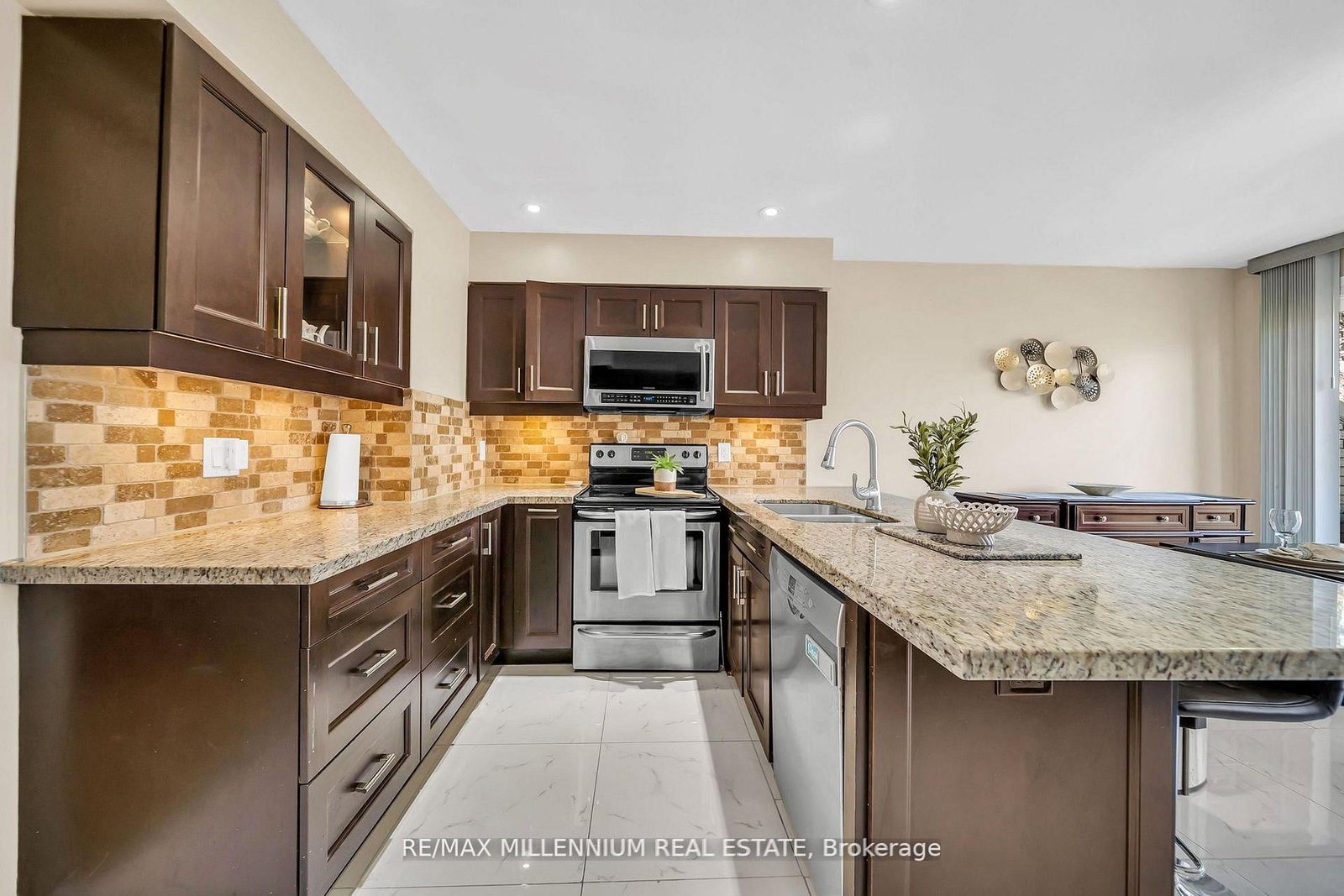 62 Cumberland Lane • Ajax, ON photo 12