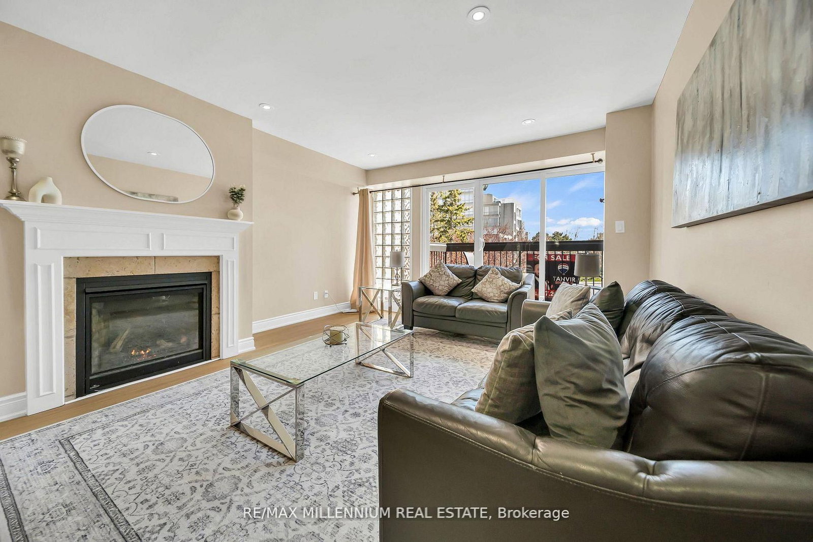 62 Cumberland Lane • Ajax, ON photo 4