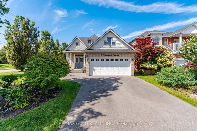 2 Sprucewood Crescent