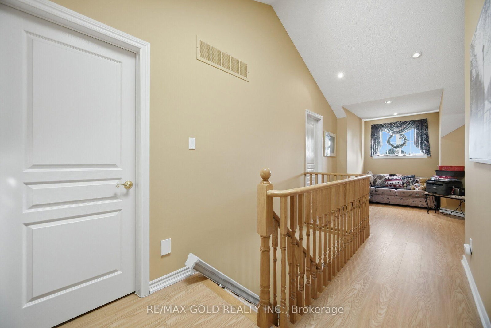 2 Sprucewood Crescent • Clarington, ON photo 25