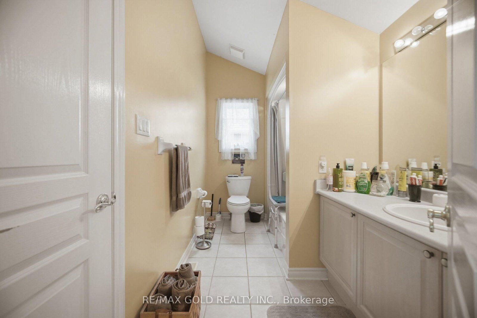 2 Sprucewood Crescent • Clarington, ON photo 30