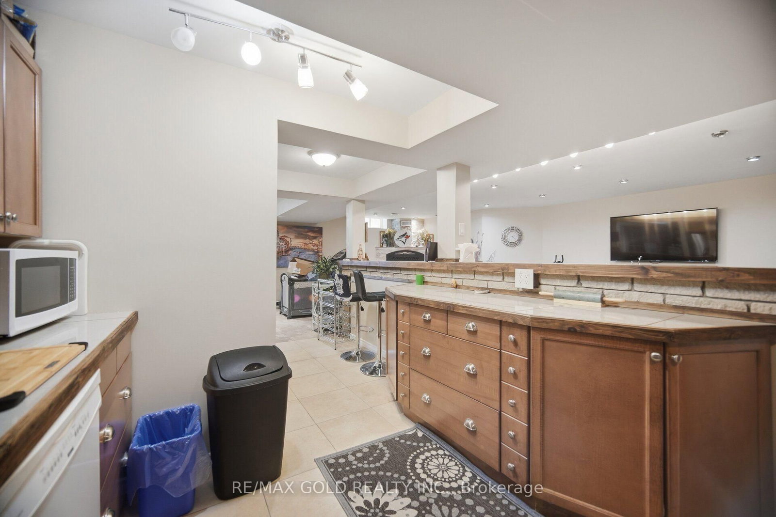 2 Sprucewood Crescent • Clarington, ON photo 38