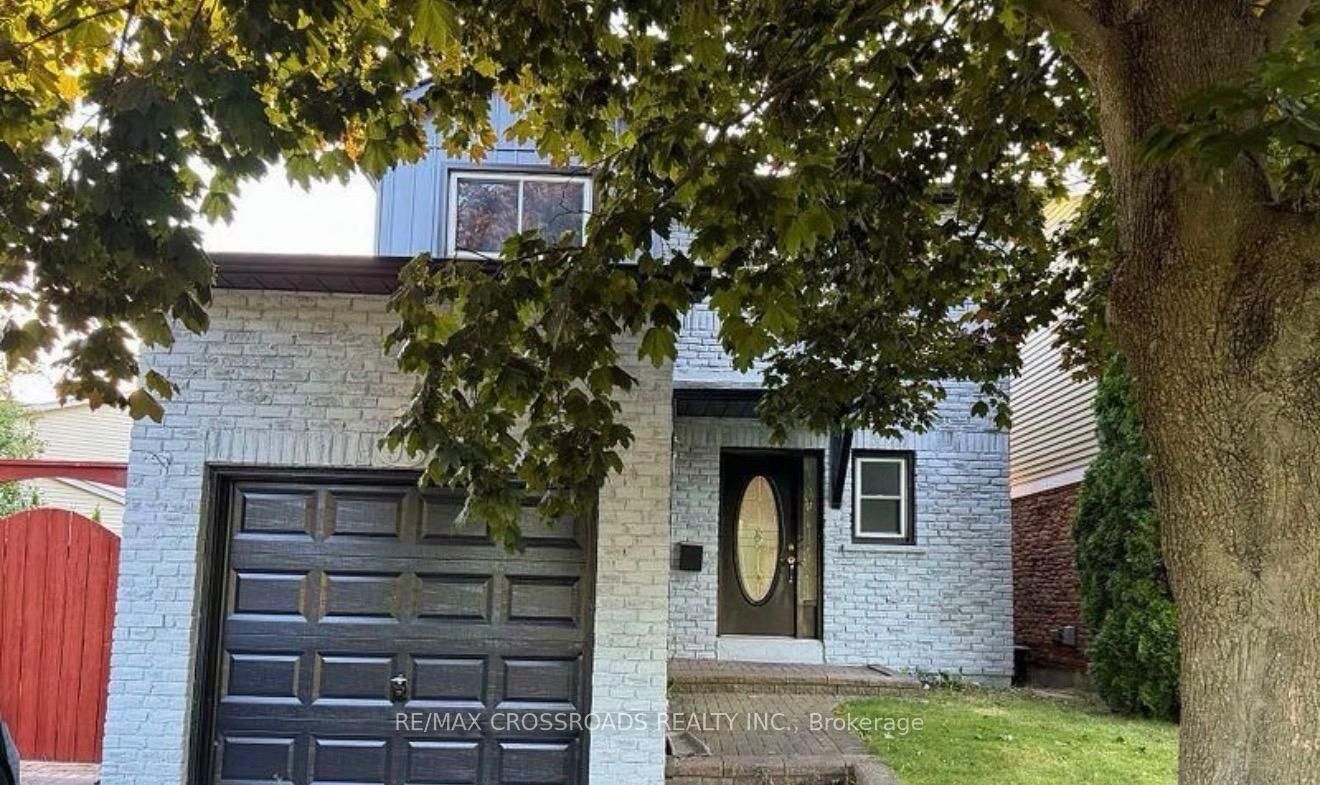 98 Kirby Crescent • Whitby, ON photo 1