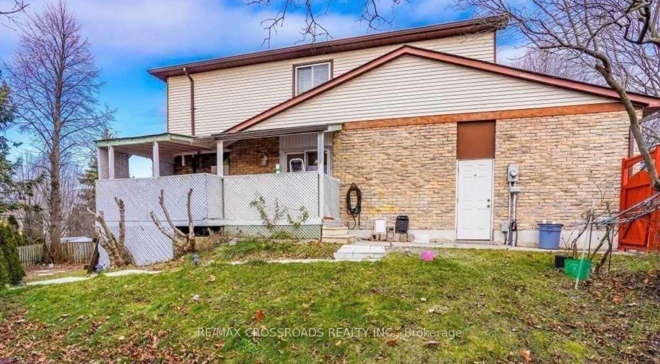 98 Kirby Crescent • Whitby, ON photo 6
