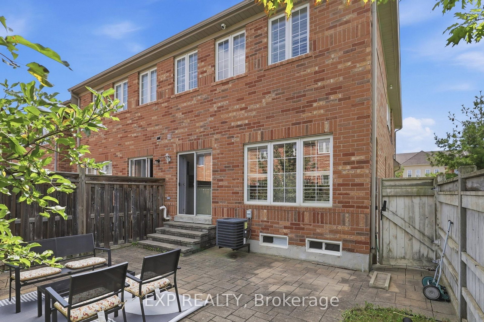 24 Hickman Road • Ajax, ON photo 28