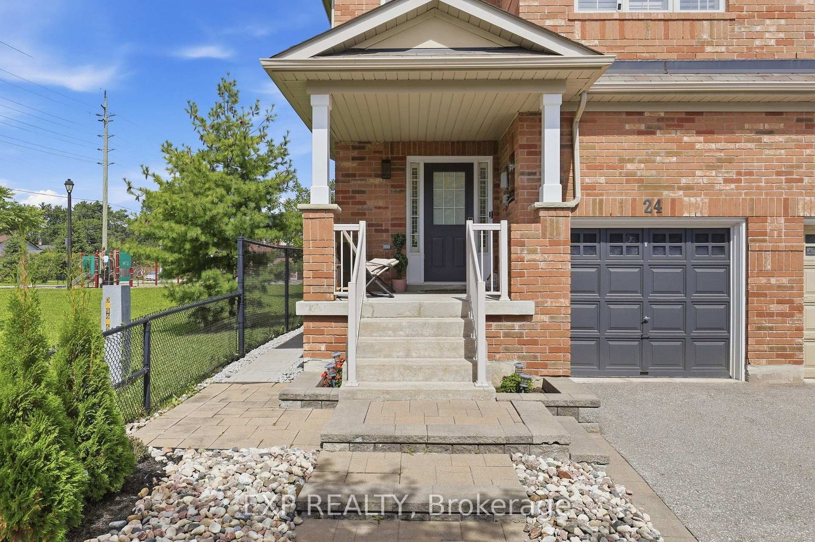 24 Hickman Road • Ajax, ON photo 5